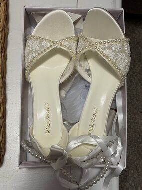 Ivory Pearl Lace Heeled Sandals